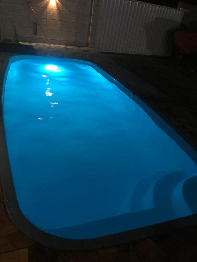 Casa Nova Com Piscina Proxima A Praia E Menos De 3Km Do Centro De Ubatuba Exterior foto